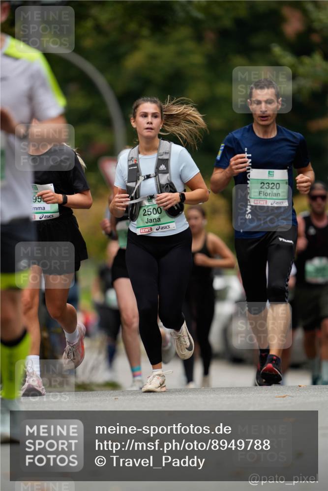 21.09.2025 - PSD Bank Halbmarathon Patografie http://msf.ph/oto/8949788 21.09.2025 10:15:22 Laufen 95, 2500, 2320 meine-sportfotos.de