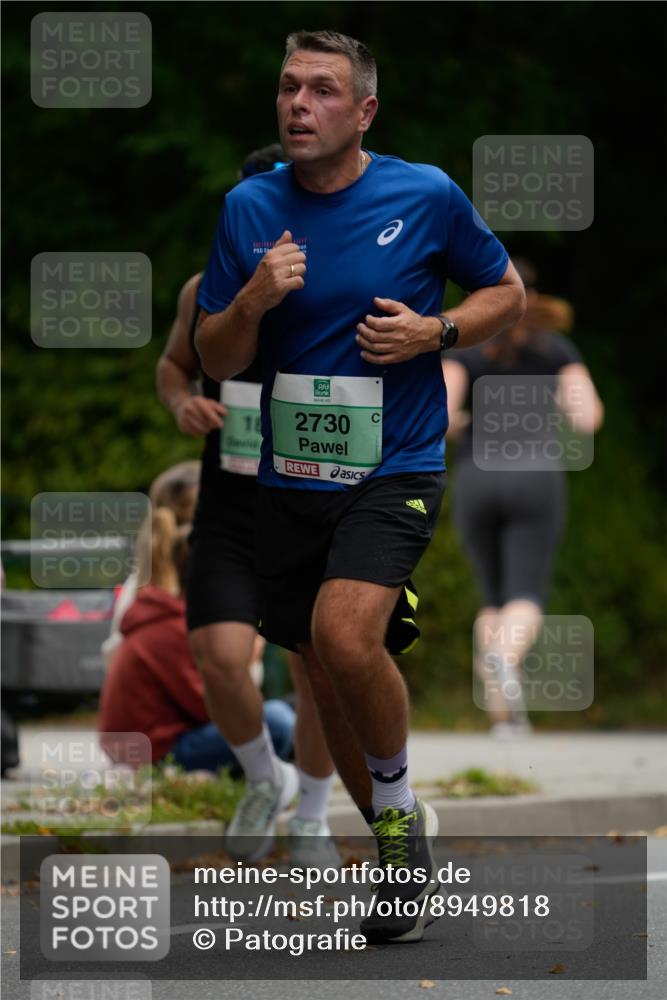 21.09.2025 - PSD Bank Halbmarathon Patografie http://msf.ph/oto/8949818 21.09.2025 10:21:43 Laufen 18, 2730 meine-sportfotos.de