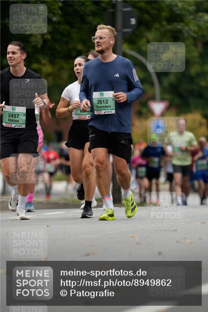 21.09.2025 - PSD Bank Halbmarathon Patografie http://msf.ph/oto/8949862 21.09.2025 10:23:34 Laufen 2457, 2612, 3 meine-sportfotos.de