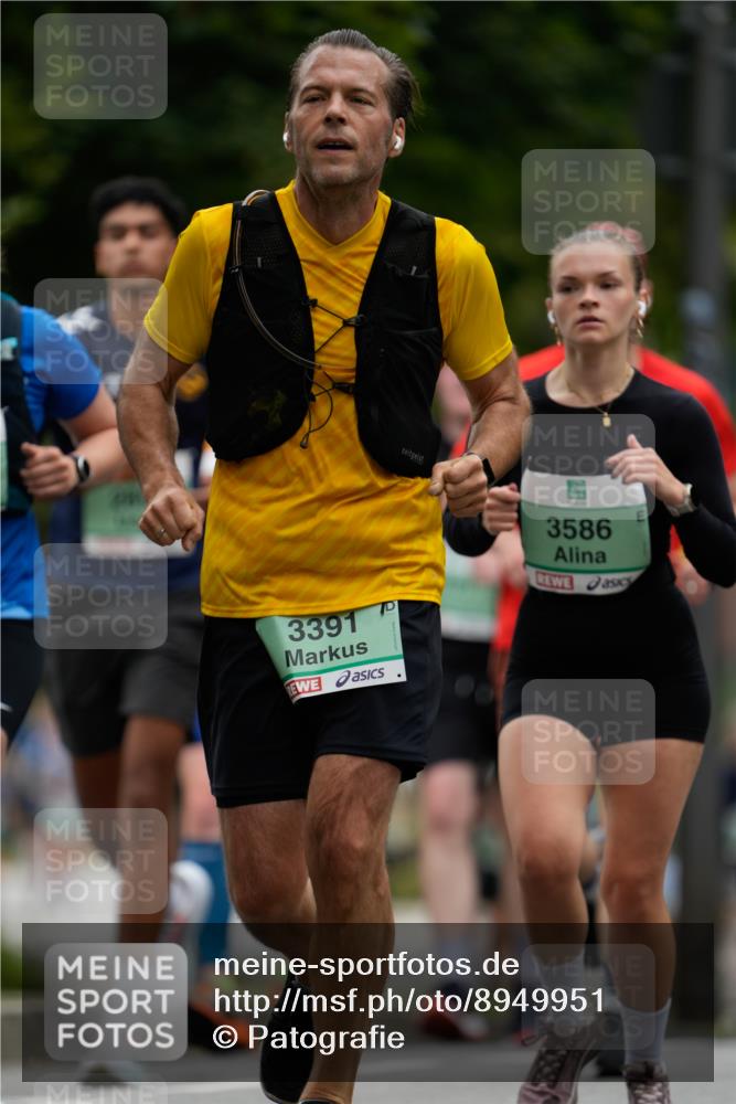 21.09.2025 - PSD Bank Halbmarathon Patografie http://msf.ph/oto/8949951 21.09.2025 10:26:48 Laufen 3391, 3586, 7 meine-sportfotos.de