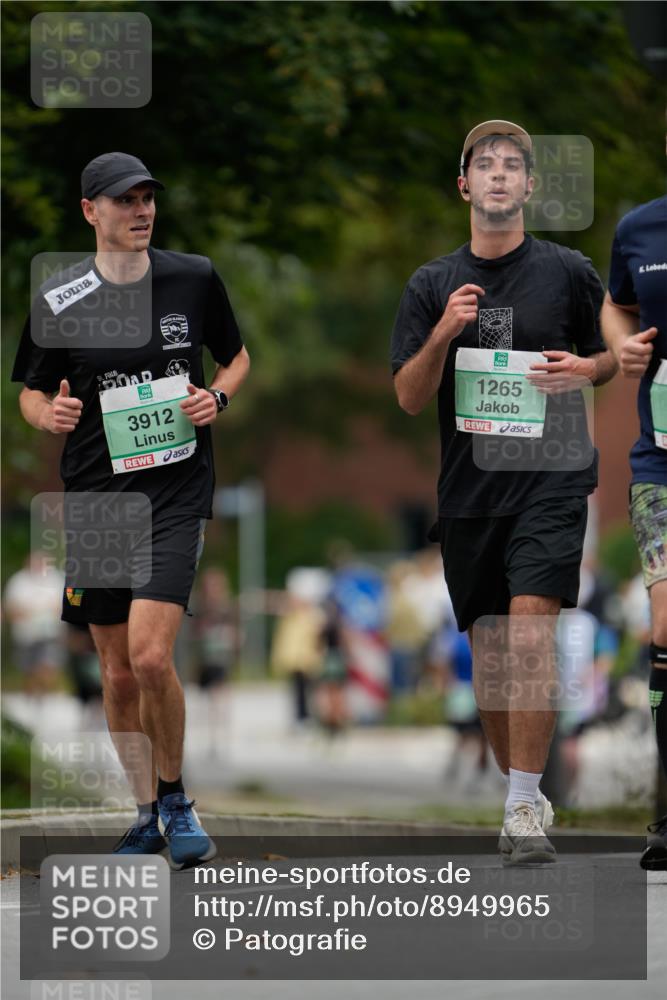 21.09.2025 - PSD Bank Halbmarathon Patografie http://msf.ph/oto/8949965 21.09.2025 10:27:27 Laufen 3912, 1265 meine-sportfotos.de
