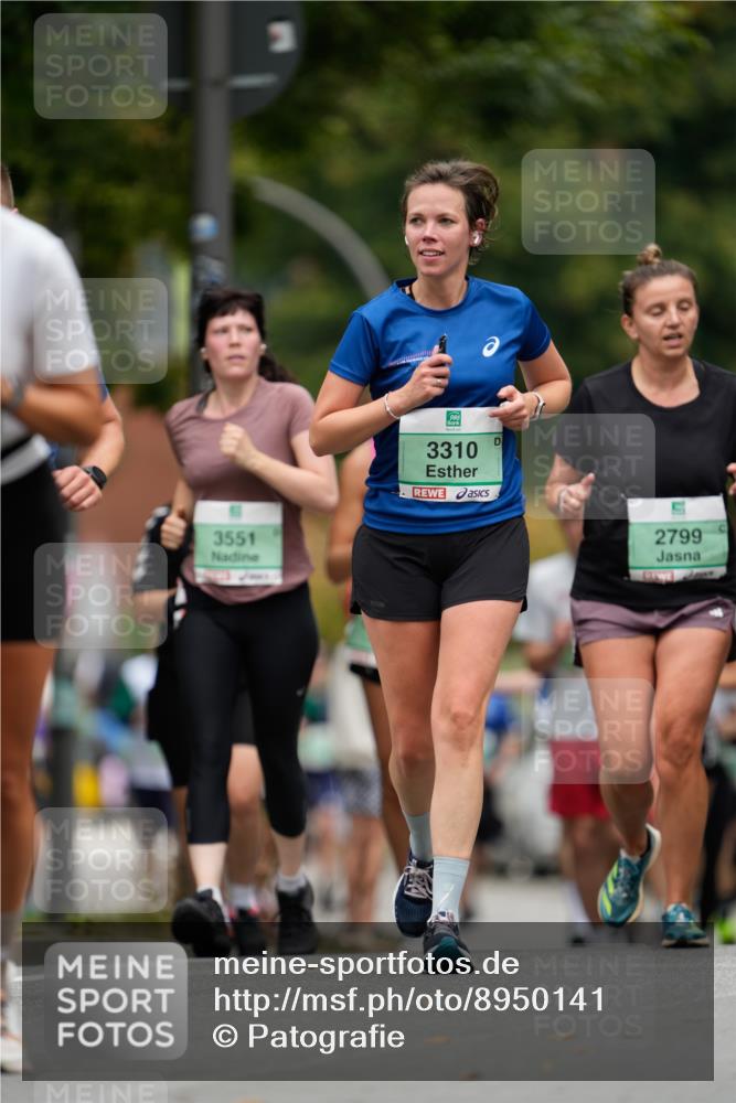 21.09.2025 - PSD Bank Halbmarathon Patografie http://msf.ph/oto/8950141 21.09.2025 10:34:47 Laufen 3551, 3310, 2799 meine-sportfotos.de