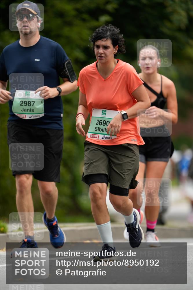 21.09.2025 - PSD Bank Halbmarathon Patografie http://msf.ph/oto/8950192 21.09.2025 10:36:42 Laufen 2987, 3690 meine-sportfotos.de