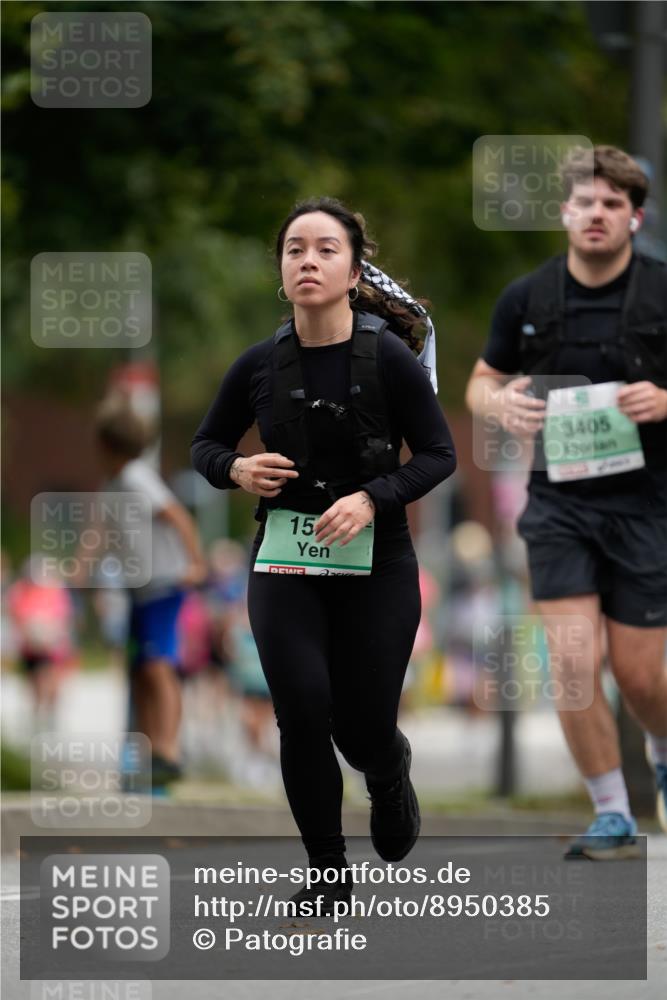 21.09.2025 - PSD Bank Halbmarathon Patografie http://msf.ph/oto/8950385 21.09.2025 10:47:22 Laufen 1527, 3405 meine-sportfotos.de