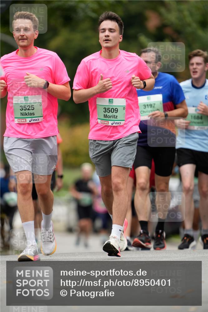 21.09.2025 - PSD Bank Halbmarathon Patografie http://msf.ph/oto/8950401 21.09.2025 10:48:05 Laufen 3525, 3509, 3197, 1664 meine-sportfotos.de