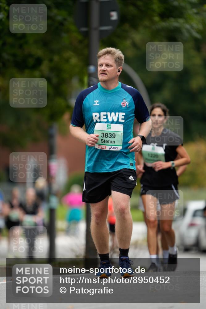 21.09.2025 - PSD Bank Halbmarathon Patografie http://msf.ph/oto/8950452 21.09.2025 10:52:34 Laufen 3839, 1220 meine-sportfotos.de