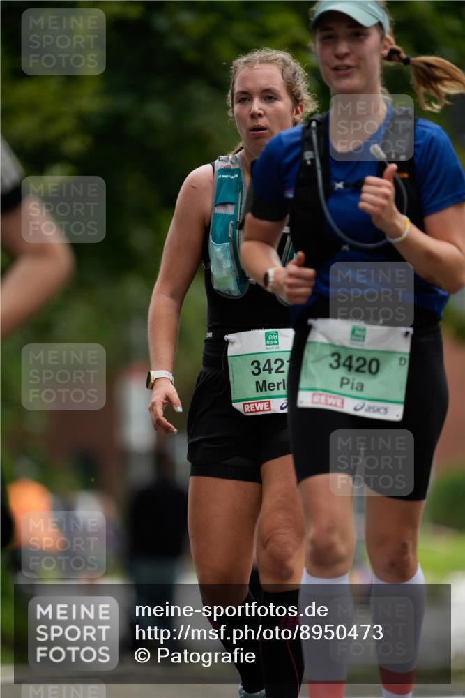 21.09.2025 - PSD Bank Halbmarathon Patografie http://msf.ph/oto/8950473 21.09.2025 10:54:50 Laufen 2431, 342, 3420 meine-sportfotos.de