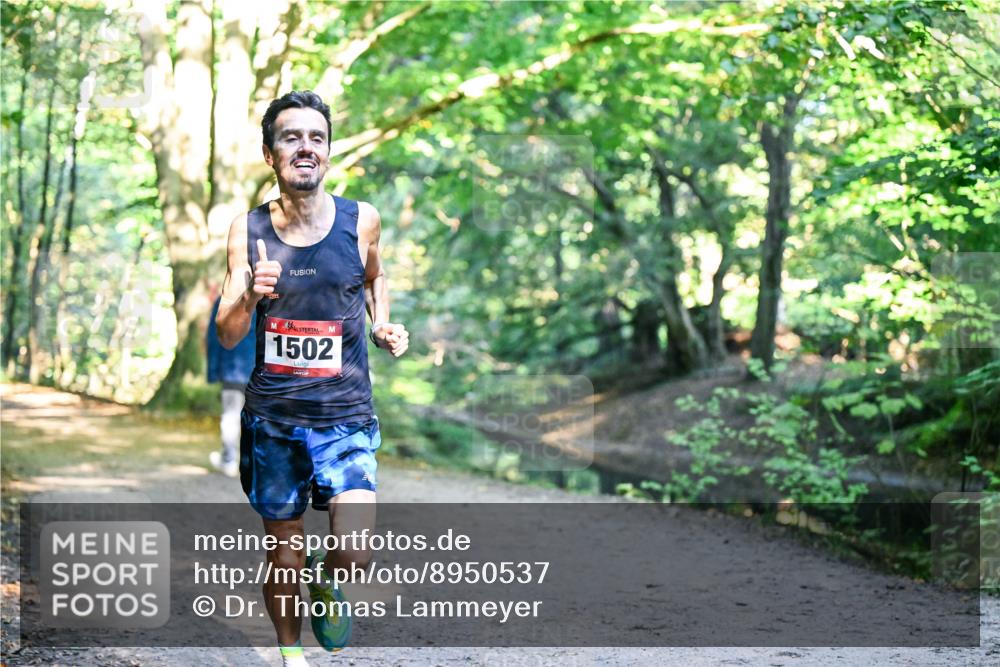 28.09.2025 - 33. Volkslauf durch das schöne Alstertal Dr. Thomas Lammeyer http://msf.ph/oto/8950537 28.09.2025 10:12:17 Laufen 1502 meine-sportfotos.de