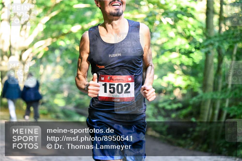 28.09.2025 - 33. Volkslauf durch das schöne Alstertal Dr. Thomas Lammeyer http://msf.ph/oto/8950541 28.09.2025 10:12:17 Laufen 1502 meine-sportfotos.de