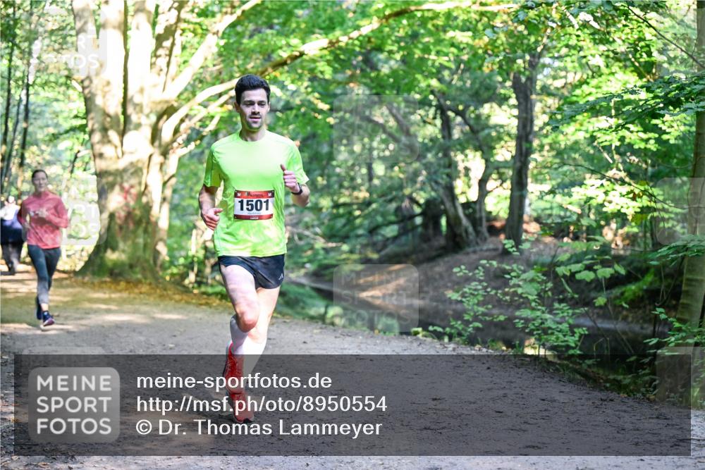28.09.2025 - 33. Volkslauf durch das schöne Alstertal Dr. Thomas Lammeyer http://msf.ph/oto/8950554 28.09.2025 10:12:31 Laufen 1501 meine-sportfotos.de