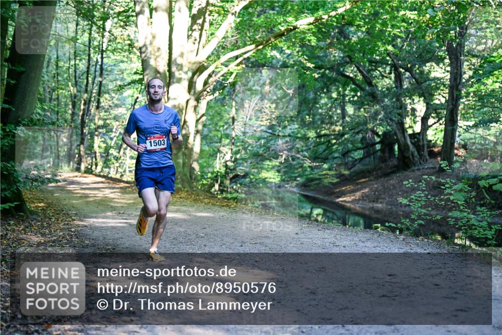 28.09.2025 - 33. Volkslauf durch das schöne Alstertal Dr. Thomas Lammeyer http://msf.ph/oto/8950576 28.09.2025 10:12:46 Laufen 1503 meine-sportfotos.de