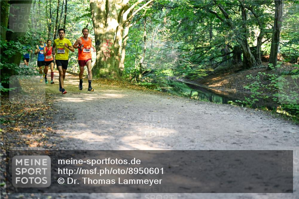 28.09.2025 - 33. Volkslauf durch das schöne Alstertal Dr. Thomas Lammeyer http://msf.ph/oto/8950601 28.09.2025 10:13:46 Laufen 150, 1002, 1505, 1506 meine-sportfotos.de