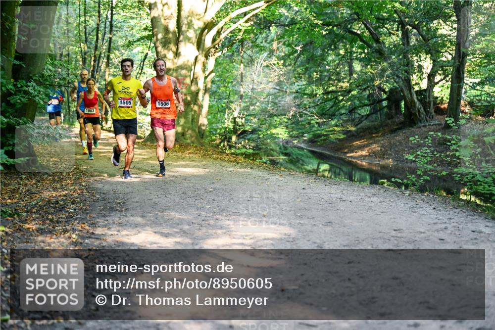28.09.2025 - 33. Volkslauf durch das schöne Alstertal Dr. Thomas Lammeyer http://msf.ph/oto/8950605 28.09.2025 10:13:46 Laufen 1002, 1505, 1506 meine-sportfotos.de