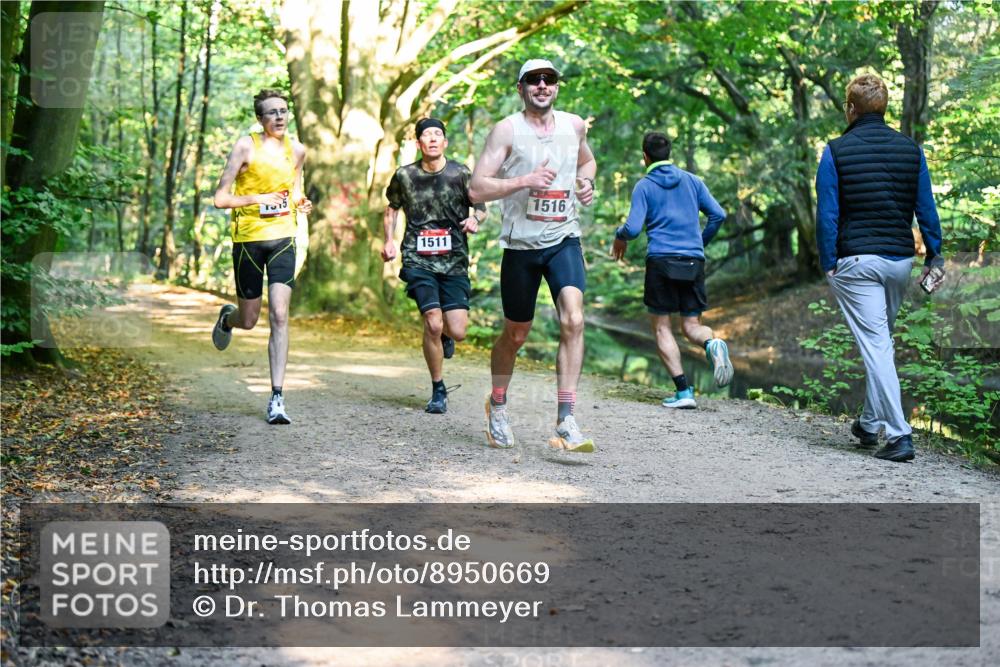 28.09.2025 - 33. Volkslauf durch das schöne Alstertal Dr. Thomas Lammeyer http://msf.ph/oto/8950669 28.09.2025 10:14:10 Laufen 1511, 1516 meine-sportfotos.de