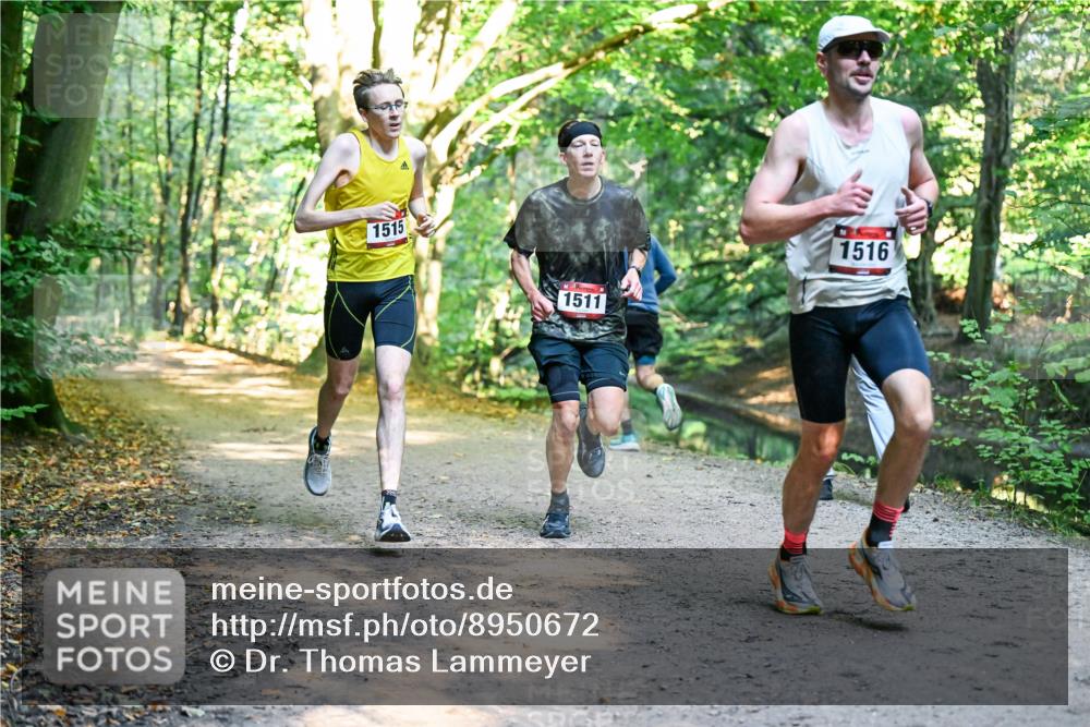 28.09.2025 - 33. Volkslauf durch das schöne Alstertal Dr. Thomas Lammeyer http://msf.ph/oto/8950672 28.09.2025 10:14:11 Laufen 1515, 1511, 1516 meine-sportfotos.de