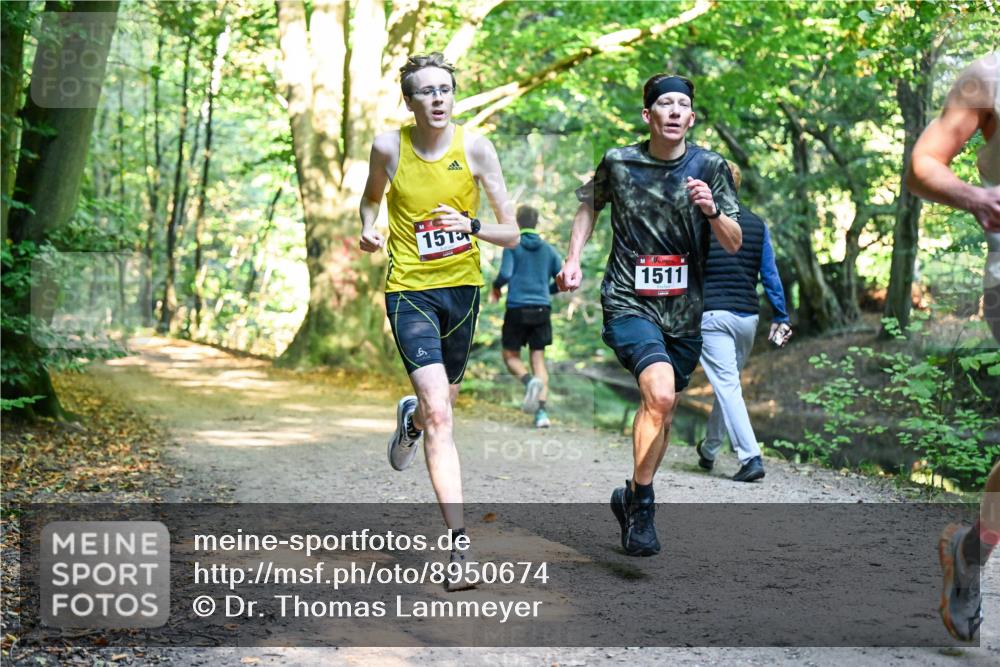 28.09.2025 - 33. Volkslauf durch das schöne Alstertal Dr. Thomas Lammeyer http://msf.ph/oto/8950674 28.09.2025 10:14:11 Laufen 151, 1511 meine-sportfotos.de