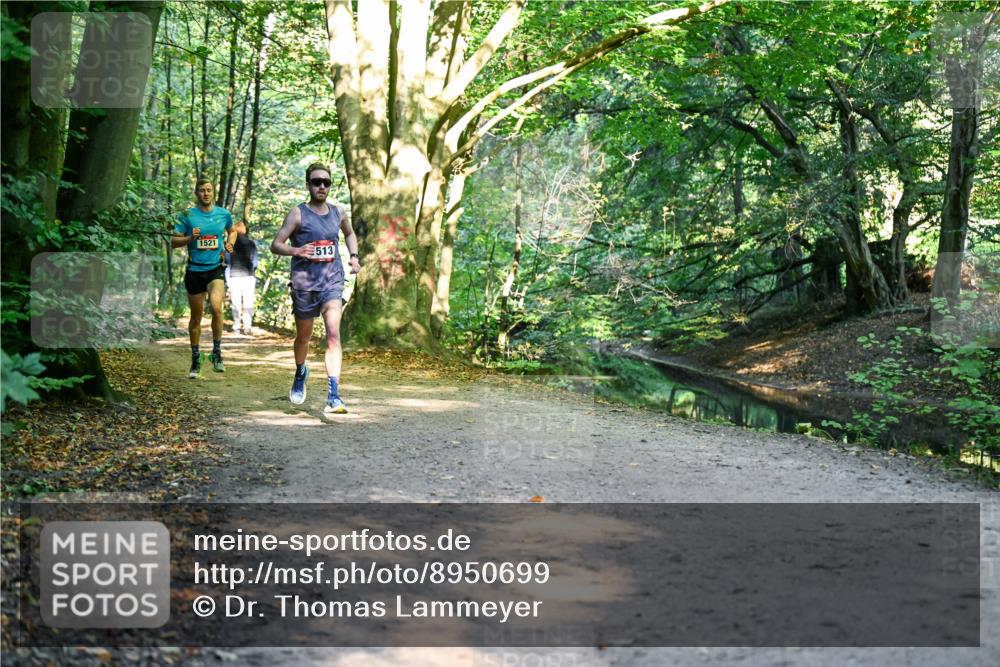 28.09.2025 - 33. Volkslauf durch das schöne Alstertal Dr. Thomas Lammeyer http://msf.ph/oto/8950699 28.09.2025 10:14:24 Laufen 1521, 513 meine-sportfotos.de