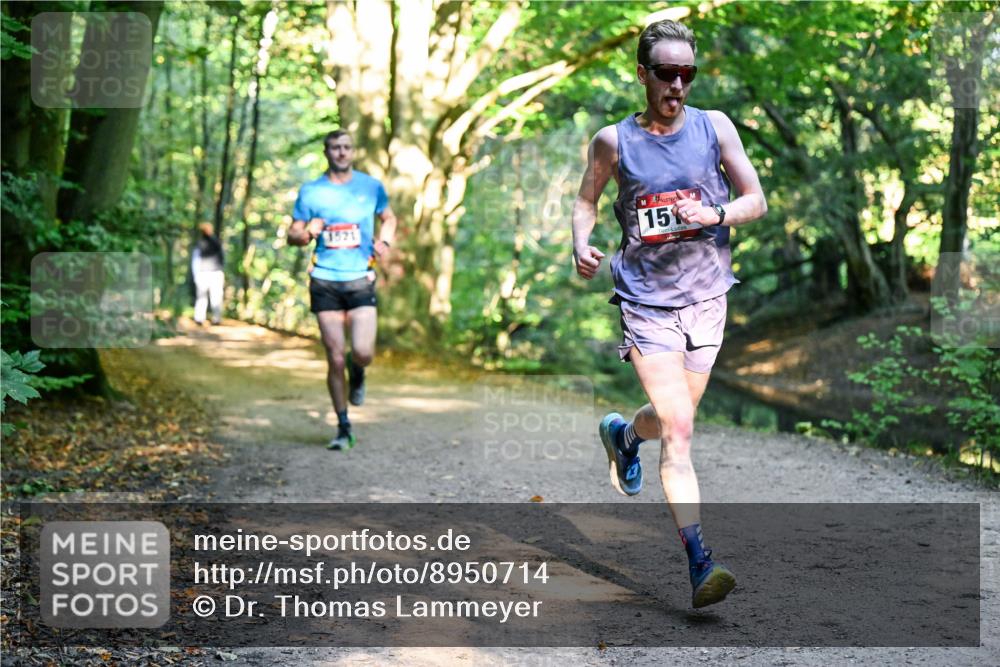 28.09.2025 - 33. Volkslauf durch das schöne Alstertal Dr. Thomas Lammeyer http://msf.ph/oto/8950714 28.09.2025 10:14:26 Laufen 15 meine-sportfotos.de