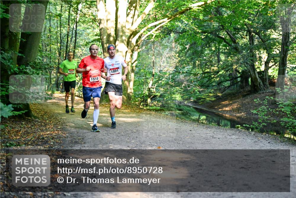 28.09.2025 - 33. Volkslauf durch das schöne Alstertal Dr. Thomas Lammeyer http://msf.ph/oto/8950728 28.09.2025 10:14:34 Laufen 1831, 1518, 1801 meine-sportfotos.de