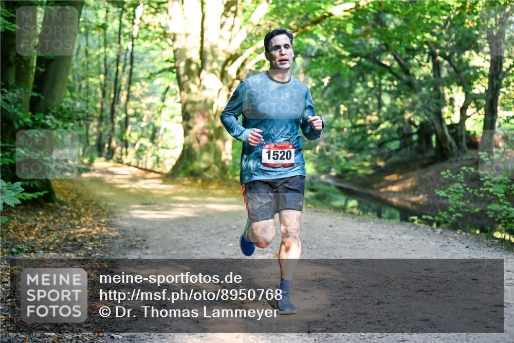 28.09.2025 - 33. Volkslauf durch das schöne Alstertal Dr. Thomas Lammeyer http://msf.ph/oto/8950768 28.09.2025 10:14:41 Laufen 1520 meine-sportfotos.de