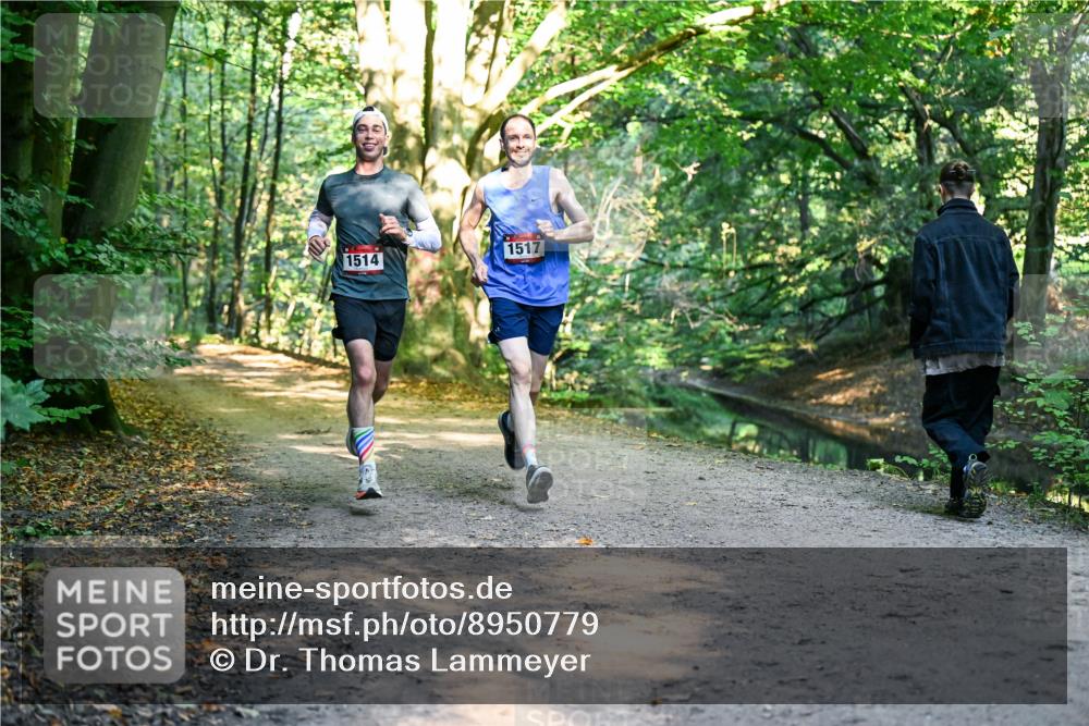 28.09.2025 - 33. Volkslauf durch das schöne Alstertal Dr. Thomas Lammeyer http://msf.ph/oto/8950779 28.09.2025 10:14:55 Laufen 1517, 1514 meine-sportfotos.de