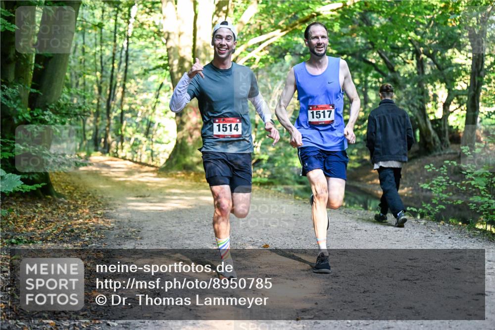 28.09.2025 - 33. Volkslauf durch das schöne Alstertal Dr. Thomas Lammeyer http://msf.ph/oto/8950785 28.09.2025 10:14:55 Laufen 1514, 1517 meine-sportfotos.de