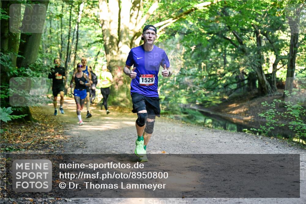 28.09.2025 - 33. Volkslauf durch das schöne Alstertal Dr. Thomas Lammeyer http://msf.ph/oto/8950800 28.09.2025 10:15:05 Laufen 1529 meine-sportfotos.de