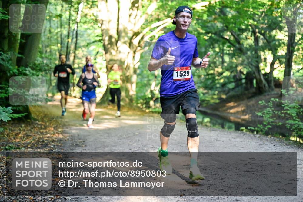 28.09.2025 - 33. Volkslauf durch das schöne Alstertal Dr. Thomas Lammeyer http://msf.ph/oto/8950803 28.09.2025 10:15:06 Laufen 1529 meine-sportfotos.de
