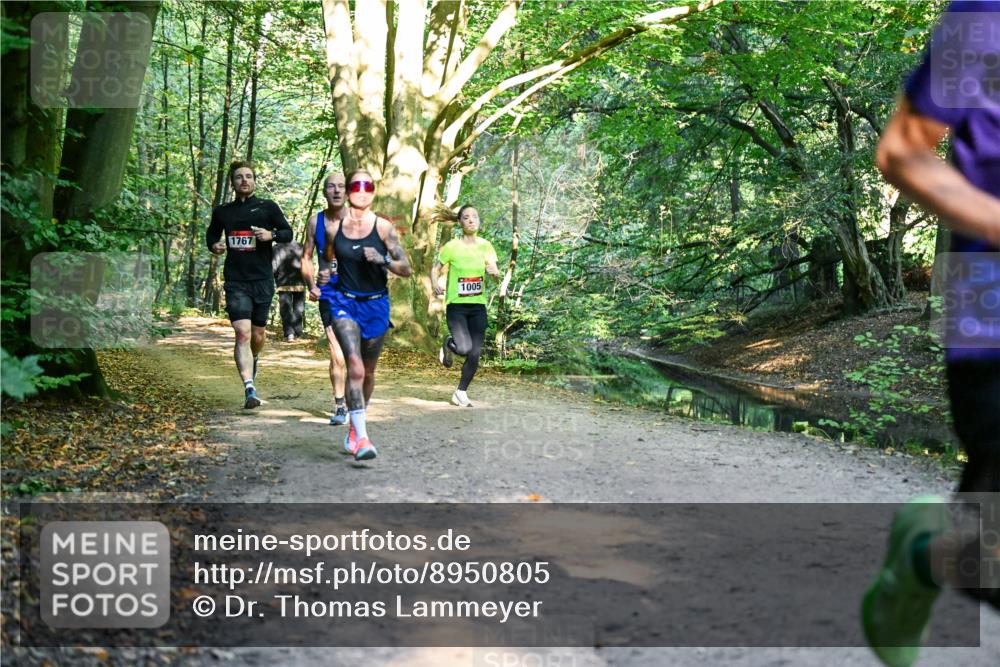 28.09.2025 - 33. Volkslauf durch das schöne Alstertal Dr. Thomas Lammeyer http://msf.ph/oto/8950805 28.09.2025 10:15:06 Laufen 1767, 1005 meine-sportfotos.de