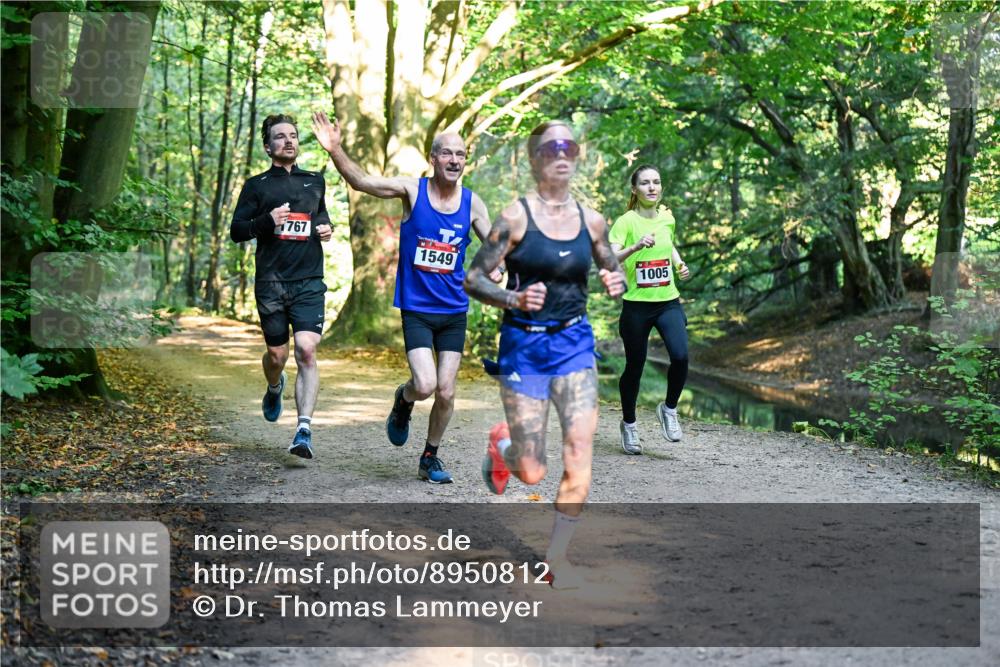 28.09.2025 - 33. Volkslauf durch das schöne Alstertal Dr. Thomas Lammeyer http://msf.ph/oto/8950812 28.09.2025 10:15:07 Laufen 1767, 1549, 1005 meine-sportfotos.de