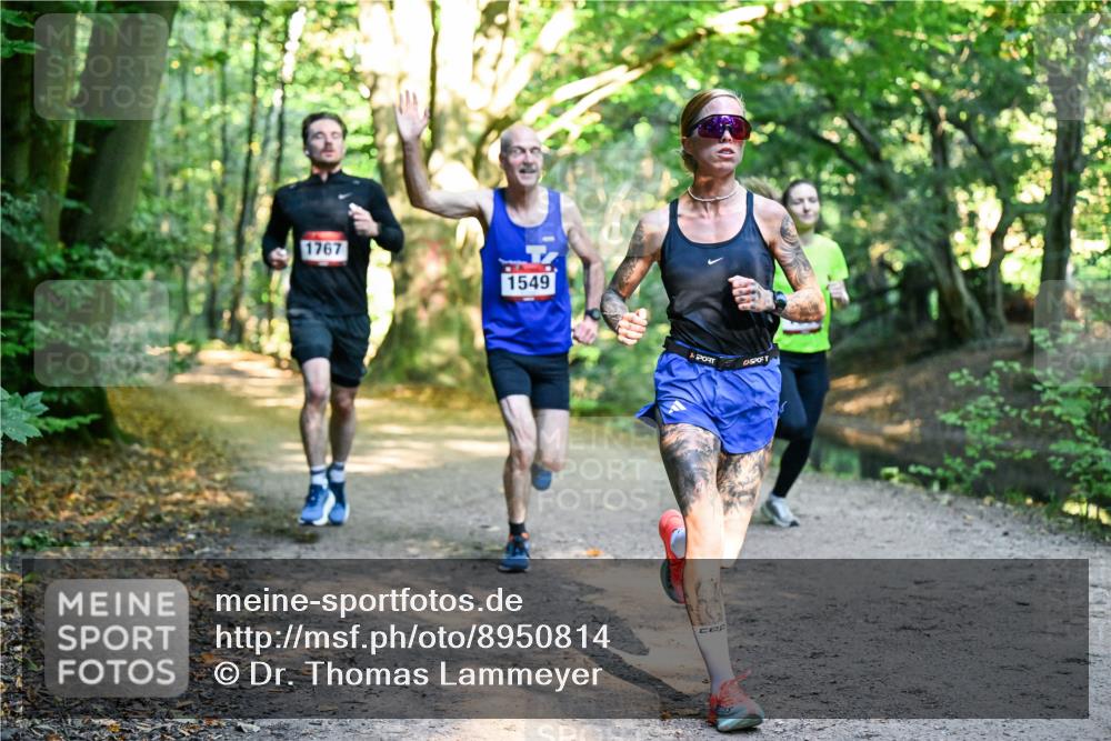 28.09.2025 - 33. Volkslauf durch das schöne Alstertal Dr. Thomas Lammeyer http://msf.ph/oto/8950814 28.09.2025 10:15:08 Laufen 1767, 1549 meine-sportfotos.de