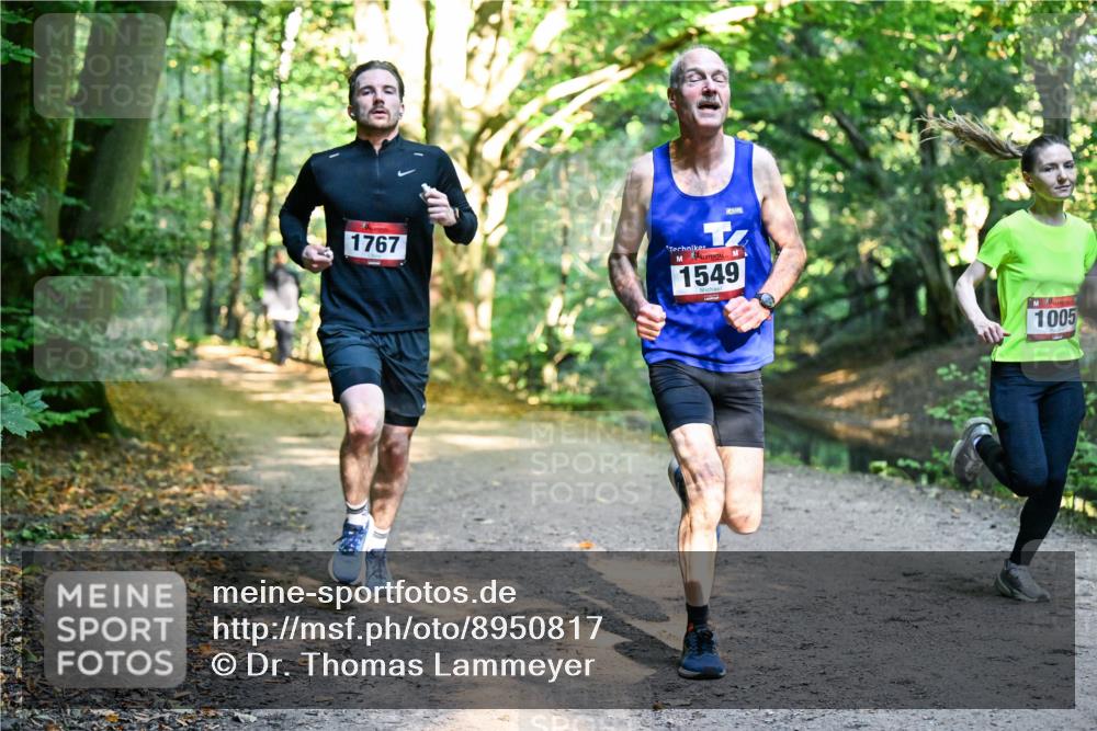 28.09.2025 - 33. Volkslauf durch das schöne Alstertal Dr. Thomas Lammeyer http://msf.ph/oto/8950817 28.09.2025 10:15:08 Laufen 1767, 1549, 1005 meine-sportfotos.de