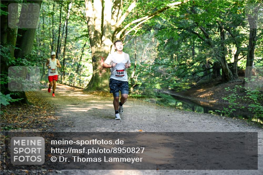28.09.2025 - 33. Volkslauf durch das schöne Alstertal Dr. Thomas Lammeyer http://msf.ph/oto/8950827 28.09.2025 10:15:16 Laufen 1519, 1846 meine-sportfotos.de
