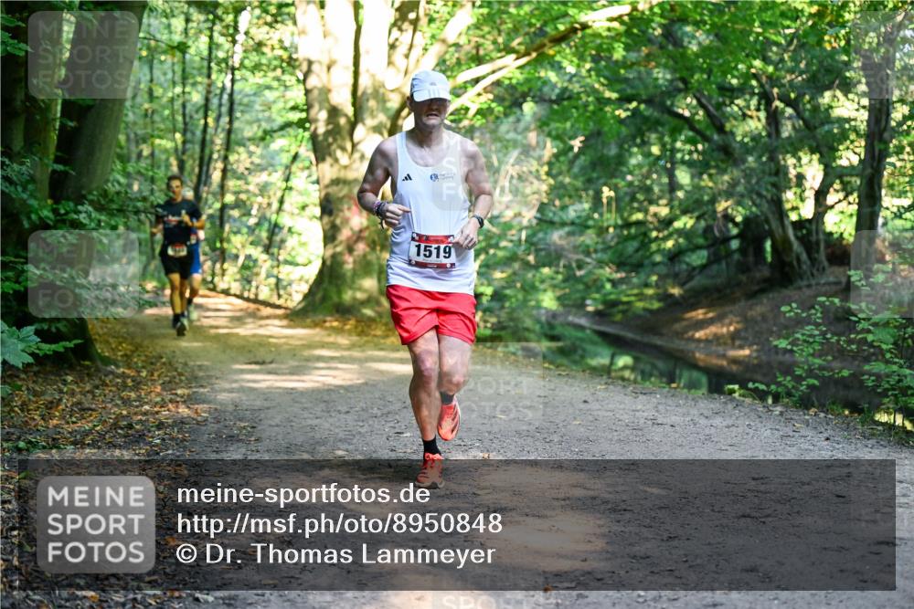 28.09.2025 - 33. Volkslauf durch das schöne Alstertal Dr. Thomas Lammeyer http://msf.ph/oto/8950848 28.09.2025 10:15:20 Laufen 1519 meine-sportfotos.de