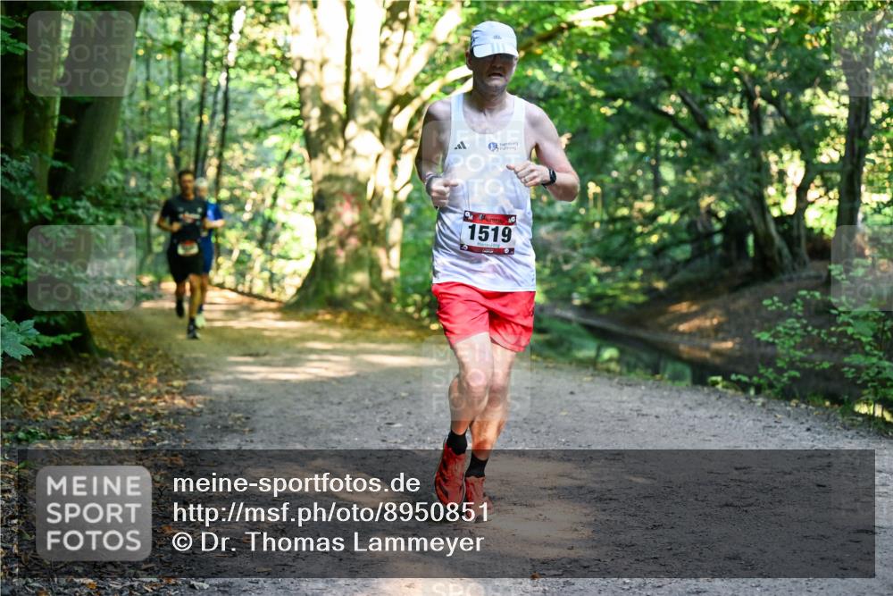 28.09.2025 - 33. Volkslauf durch das schöne Alstertal Dr. Thomas Lammeyer http://msf.ph/oto/8950851 28.09.2025 10:15:20 Laufen 1519 meine-sportfotos.de