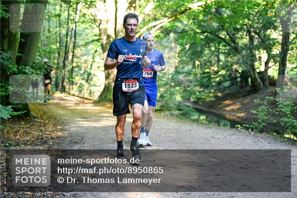 28.09.2025 - 33. Volkslauf durch das schöne Alstertal Dr. Thomas Lammeyer http://msf.ph/oto/8950865 28.09.2025 10:15:23 Laufen 33, 1523, 1768 meine-sportfotos.de