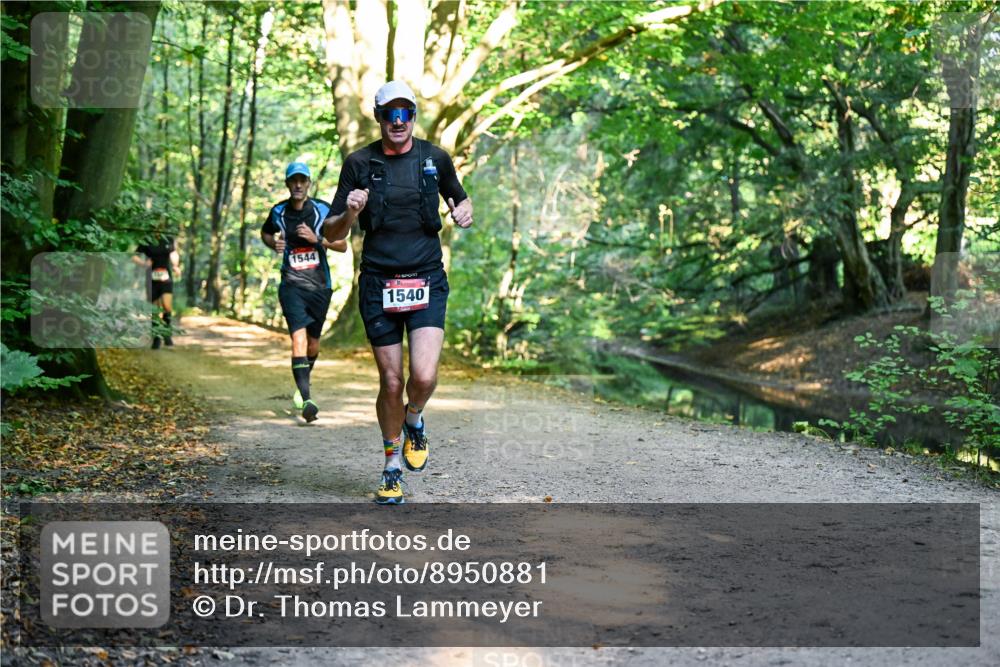 28.09.2025 - 33. Volkslauf durch das schöne Alstertal Dr. Thomas Lammeyer http://msf.ph/oto/8950881 28.09.2025 10:15:28 Laufen 1544, 1540 meine-sportfotos.de