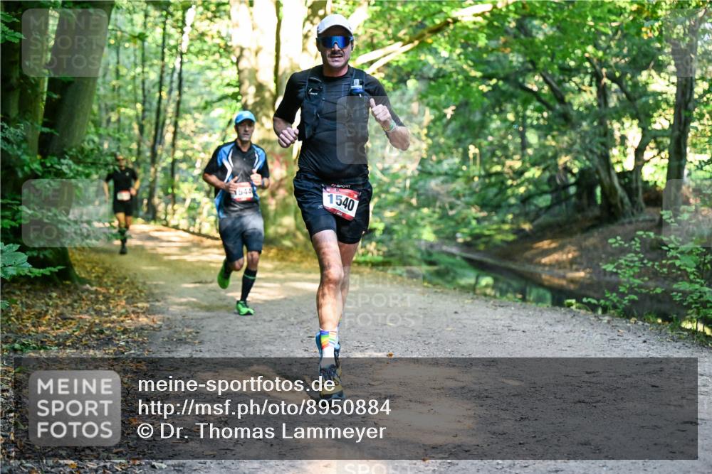 28.09.2025 - 33. Volkslauf durch das schöne Alstertal Dr. Thomas Lammeyer http://msf.ph/oto/8950884 28.09.2025 10:15:28 Laufen 544, 1540 meine-sportfotos.de