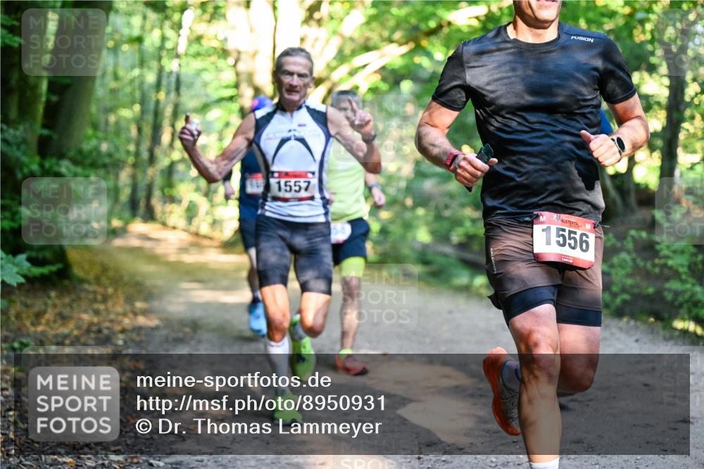 28.09.2025 - 33. Volkslauf durch das schöne Alstertal Dr. Thomas Lammeyer http://msf.ph/oto/8950931 28.09.2025 10:15:44 Laufen 1557, 1556 meine-sportfotos.de