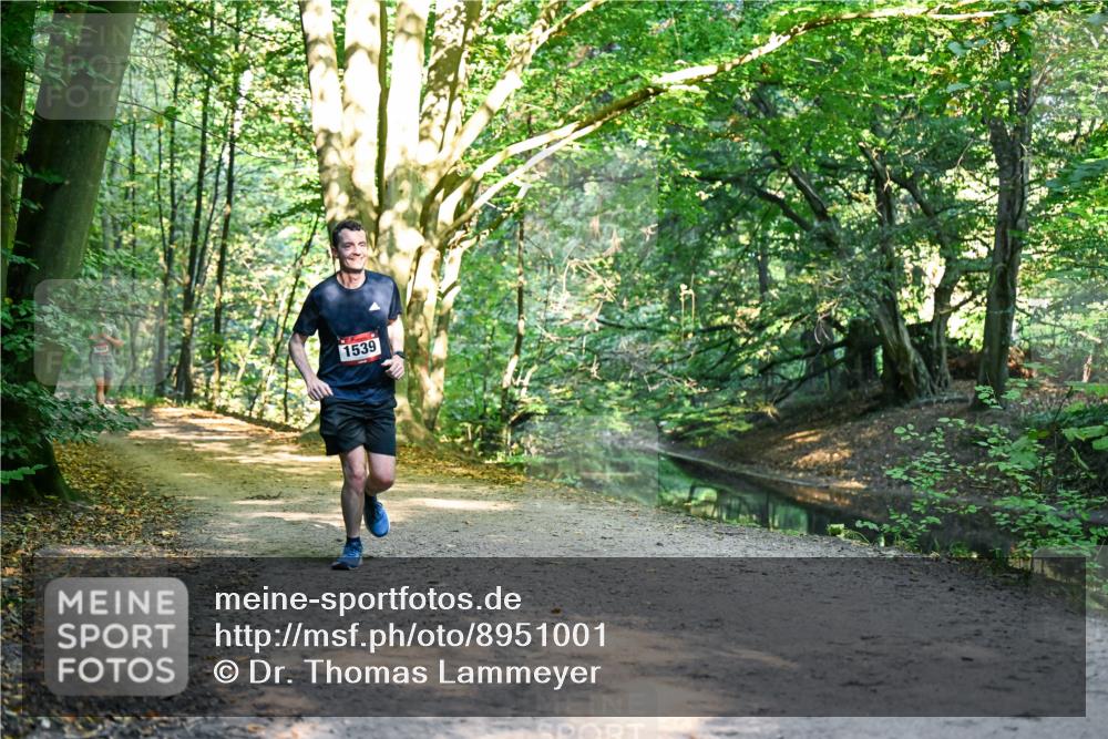 28.09.2025 - 33. Volkslauf durch das schöne Alstertal Dr. Thomas Lammeyer http://msf.ph/oto/8951001 28.09.2025 10:16:03 Laufen 1539 meine-sportfotos.de