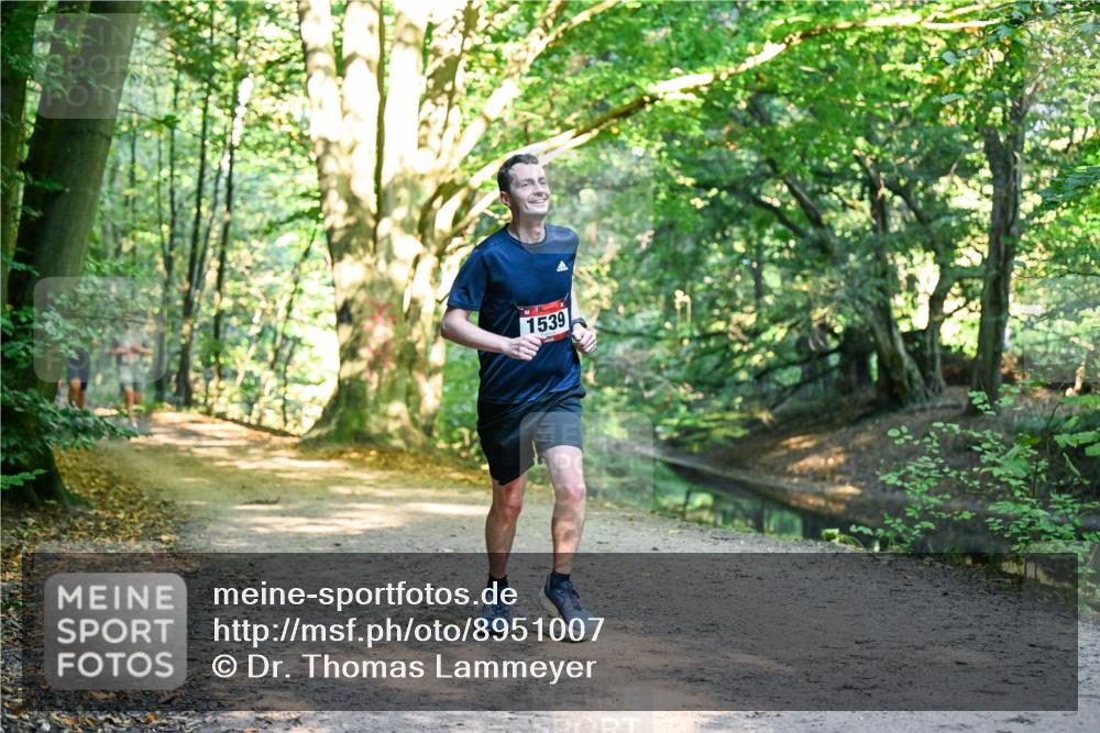 28.09.2025 - 33. Volkslauf durch das schöne Alstertal Dr. Thomas Lammeyer http://msf.ph/oto/8951007 28.09.2025 10:16:04 Laufen 1539 meine-sportfotos.de