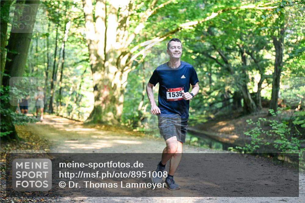 28.09.2025 - 33. Volkslauf durch das schöne Alstertal Dr. Thomas Lammeyer http://msf.ph/oto/8951008 28.09.2025 10:16:04 Laufen 1539 meine-sportfotos.de