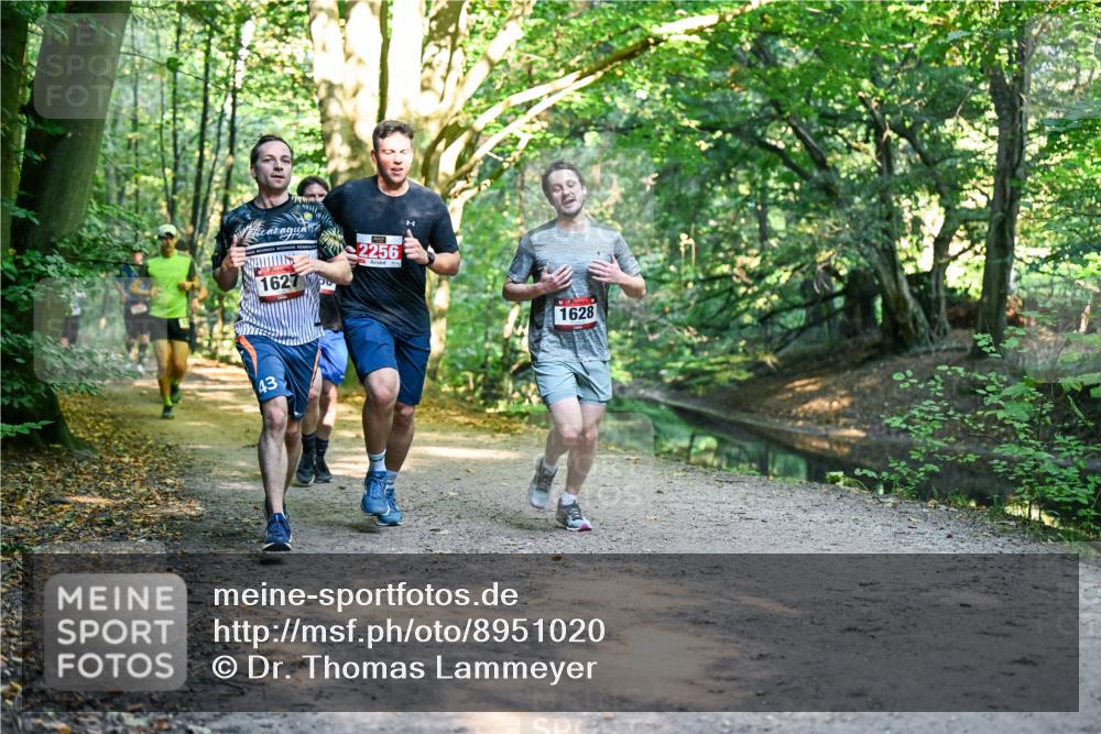 28.09.2025 - 33. Volkslauf durch das schöne Alstertal Dr. Thomas Lammeyer http://msf.ph/oto/8951020 28.09.2025 10:16:10 Laufen 1627, 2256, 43, 1628 meine-sportfotos.de
