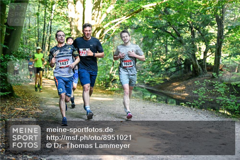 28.09.2025 - 33. Volkslauf durch das schöne Alstertal Dr. Thomas Lammeyer http://msf.ph/oto/8951021 28.09.2025 10:16:10 Laufen 225, 1627, 43, 1628 meine-sportfotos.de
