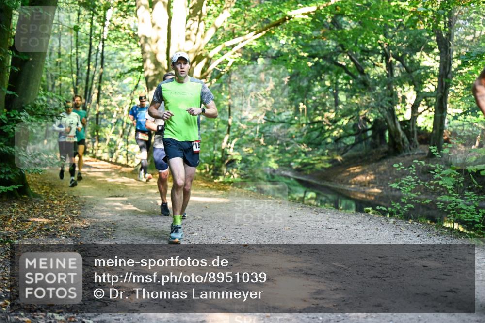 28.09.2025 - 33. Volkslauf durch das schöne Alstertal Dr. Thomas Lammeyer http://msf.ph/oto/8951039 28.09.2025 10:16:13 Laufen 157, 15 meine-sportfotos.de
