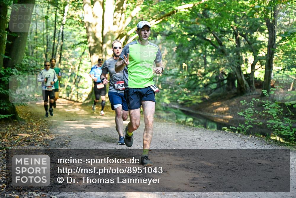 28.09.2025 - 33. Volkslauf durch das schöne Alstertal Dr. Thomas Lammeyer http://msf.ph/oto/8951043 28.09.2025 10:16:14 Laufen 1536 meine-sportfotos.de