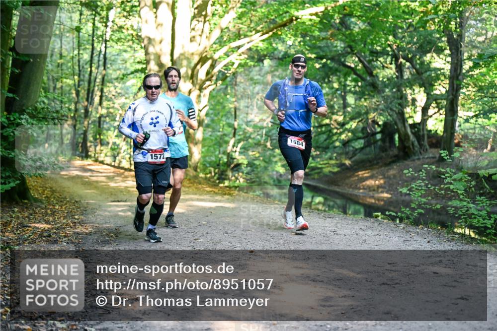 28.09.2025 - 33. Volkslauf durch das schöne Alstertal Dr. Thomas Lammeyer http://msf.ph/oto/8951057 28.09.2025 10:16:16 Laufen 1572, 1584 meine-sportfotos.de
