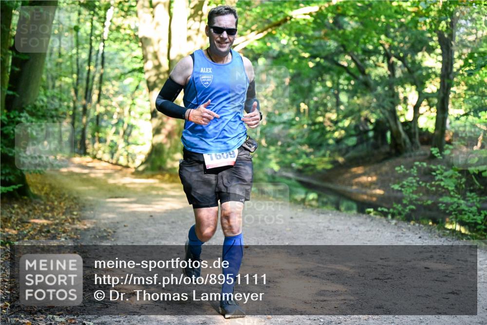 28.09.2025 - 33. Volkslauf durch das schöne Alstertal Dr. Thomas Lammeyer http://msf.ph/oto/8951111 28.09.2025 10:16:33 Laufen 1609 meine-sportfotos.de
