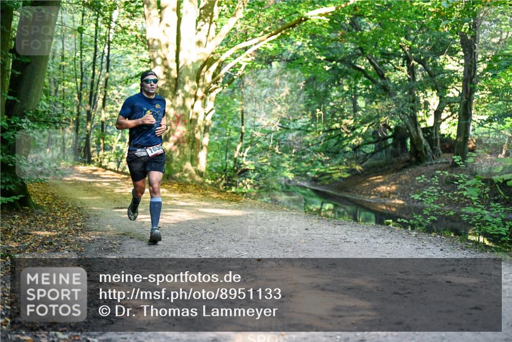 28.09.2025 - 33. Volkslauf durch das schöne Alstertal Dr. Thomas Lammeyer http://msf.ph/oto/8951133 28.09.2025 10:16:43 Laufen 1630 meine-sportfotos.de