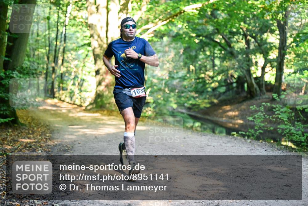 28.09.2025 - 33. Volkslauf durch das schöne Alstertal Dr. Thomas Lammeyer http://msf.ph/oto/8951141 28.09.2025 10:16:44 Laufen 1630 meine-sportfotos.de